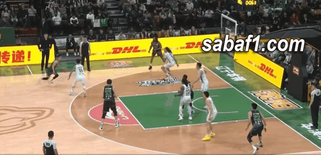 而勇士则依